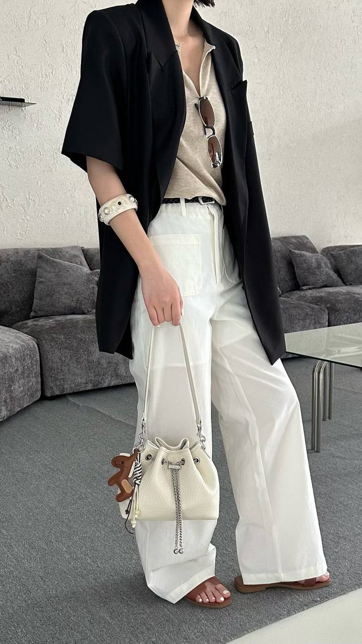 Elegant Bucket Shoulder Bag – White