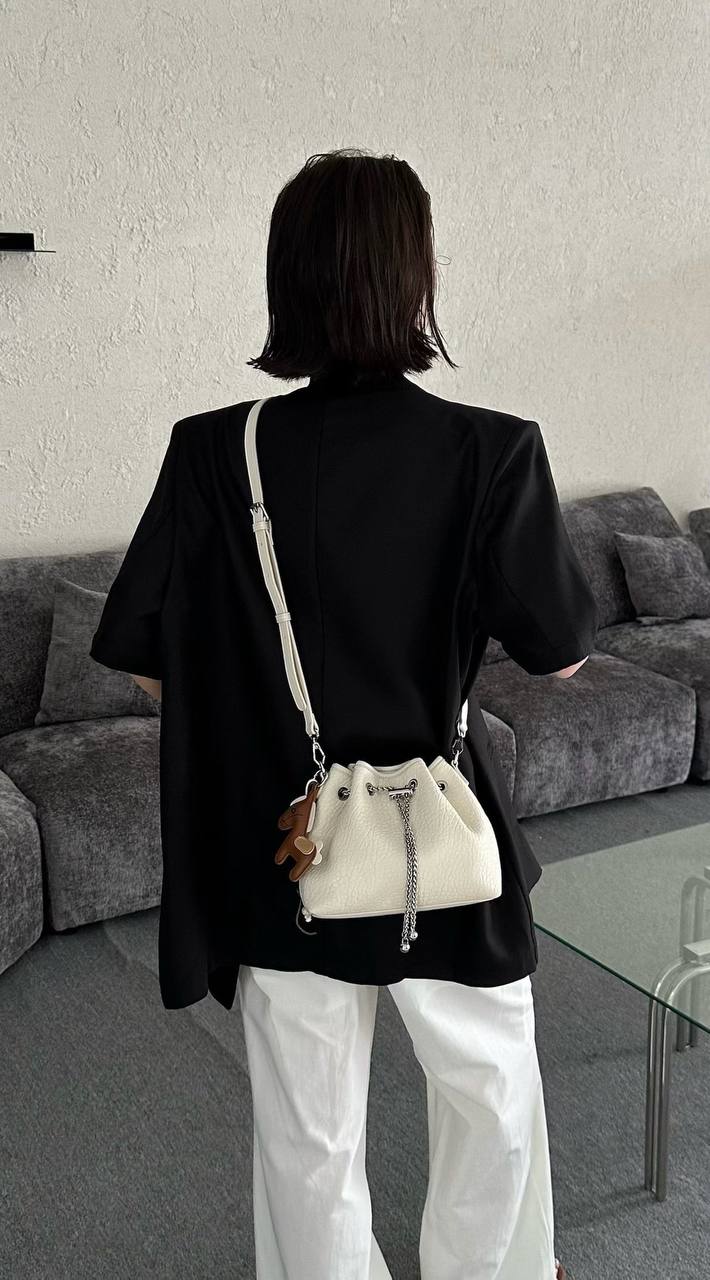 Elegant Bucket Shoulder Bag – White