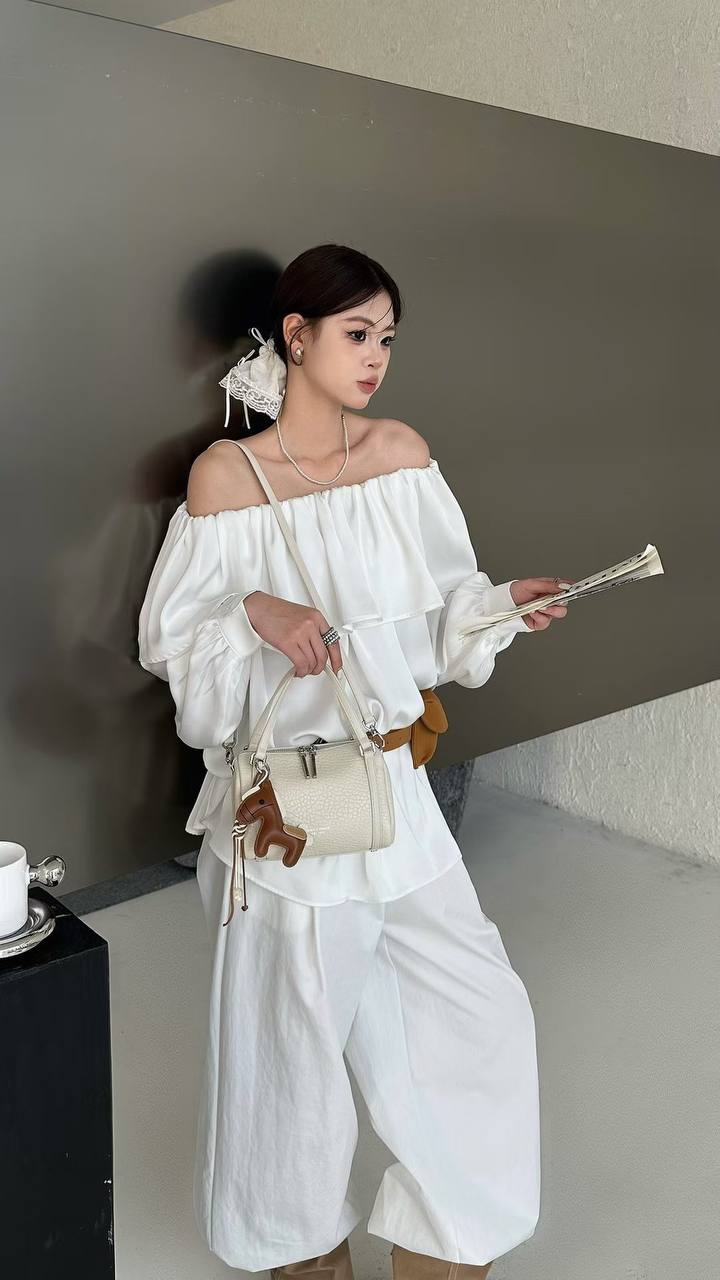 Women's Elegant Ivory Boston Handbag