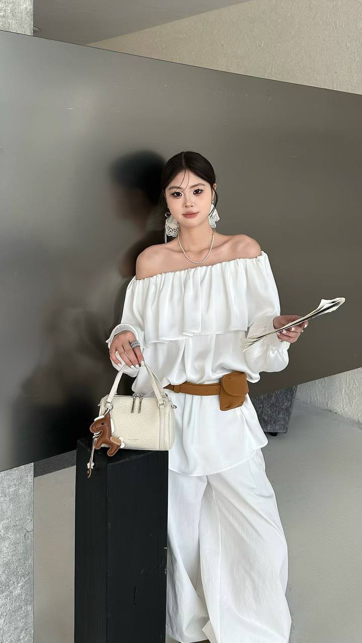 Women's Elegant Ivory Boston Handbag