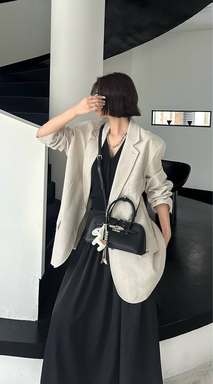 Women's Classic Pebbled Leather Top Handle Bag - Black