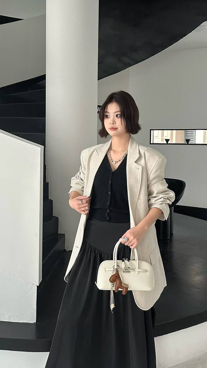 Women's Classic Pebbled Leather Top Handle Bag - Off White