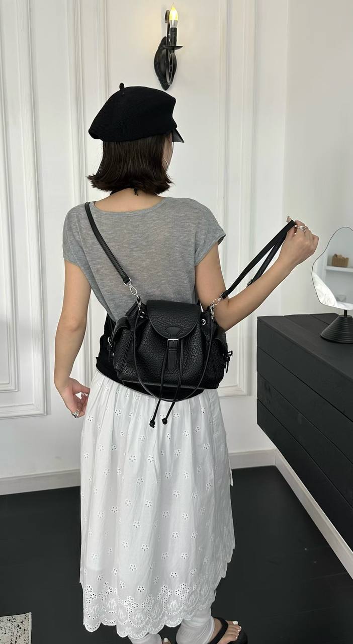 Women's Classic Multi-Pocket Drawstring Shoulder Bag - Black