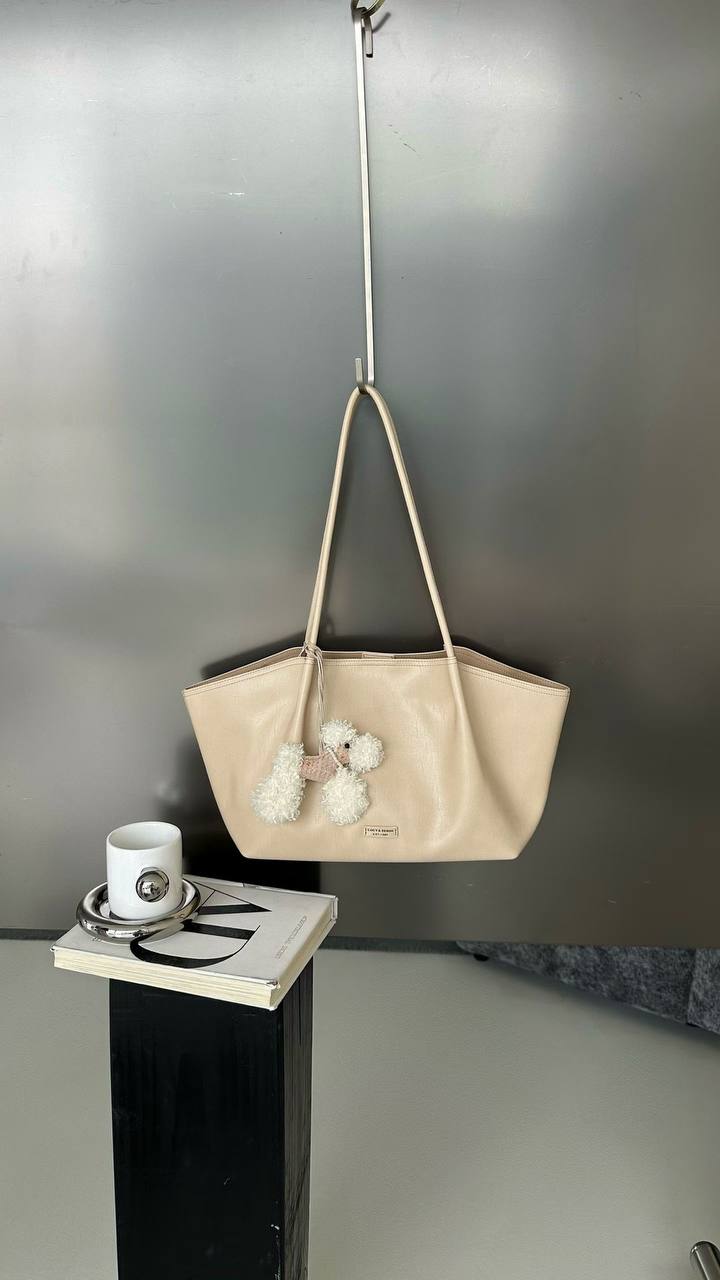Classic Pom-Pom Tote Bag – Cream