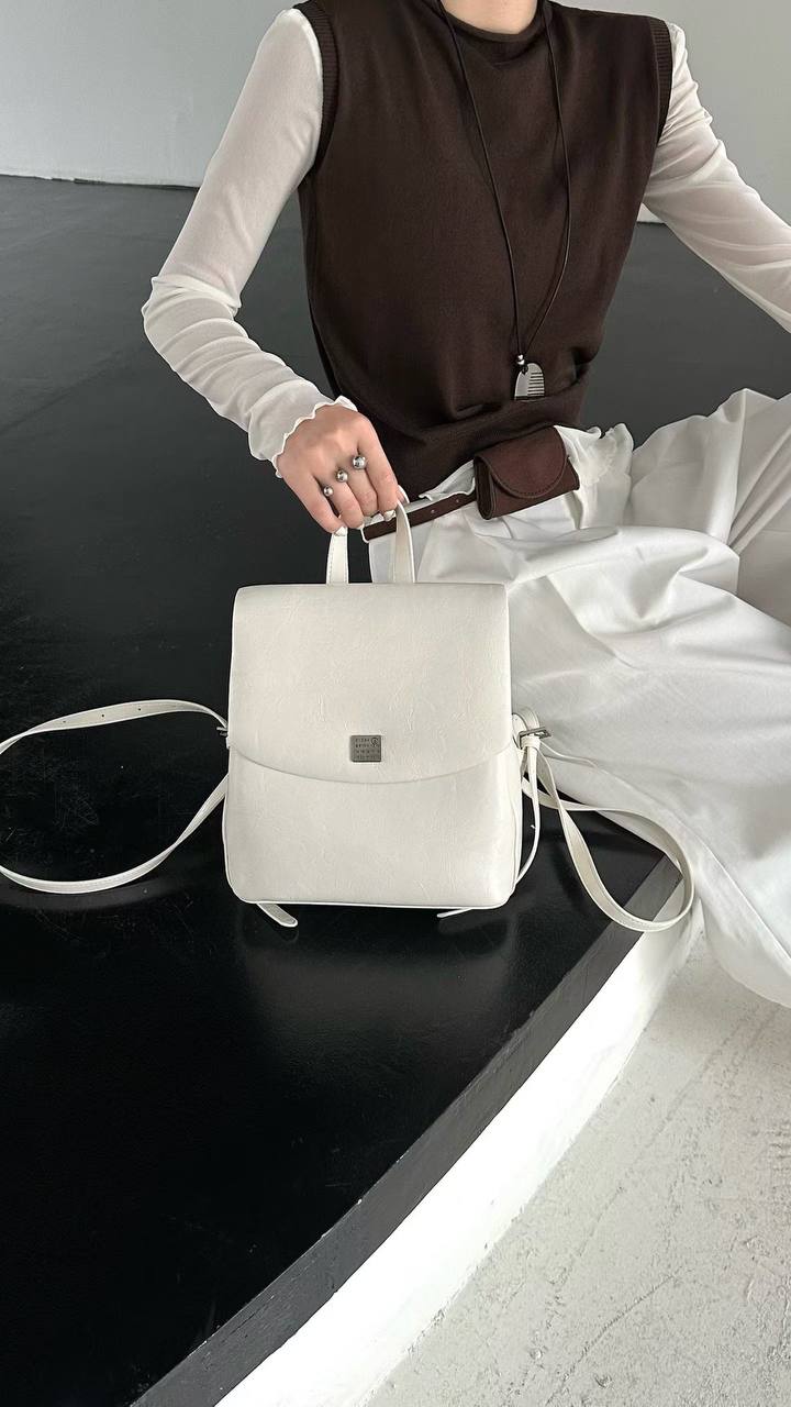 Classic Square Backpack – Off White