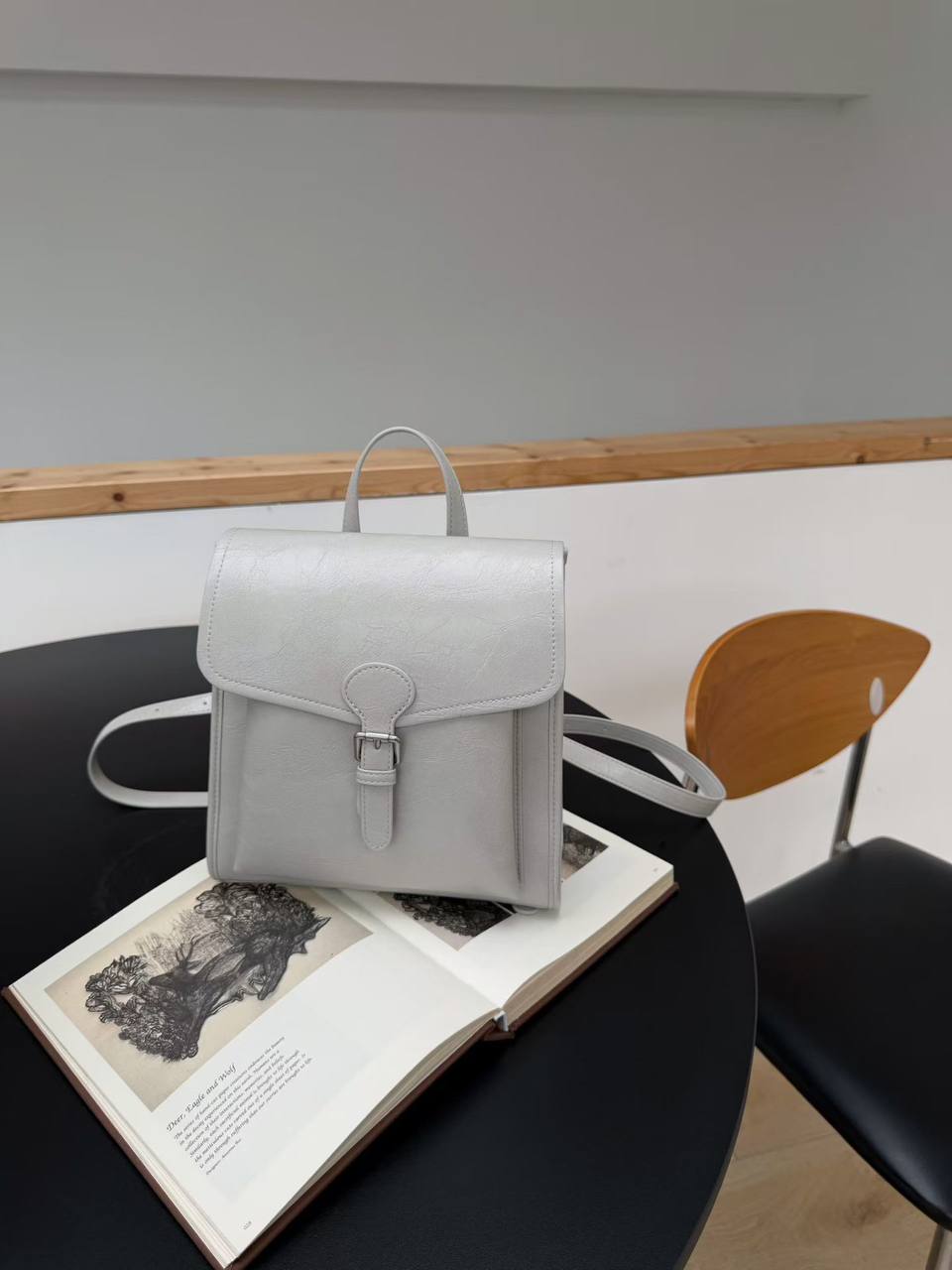 Women's Elegant Light Gray Minimalist Backpack
